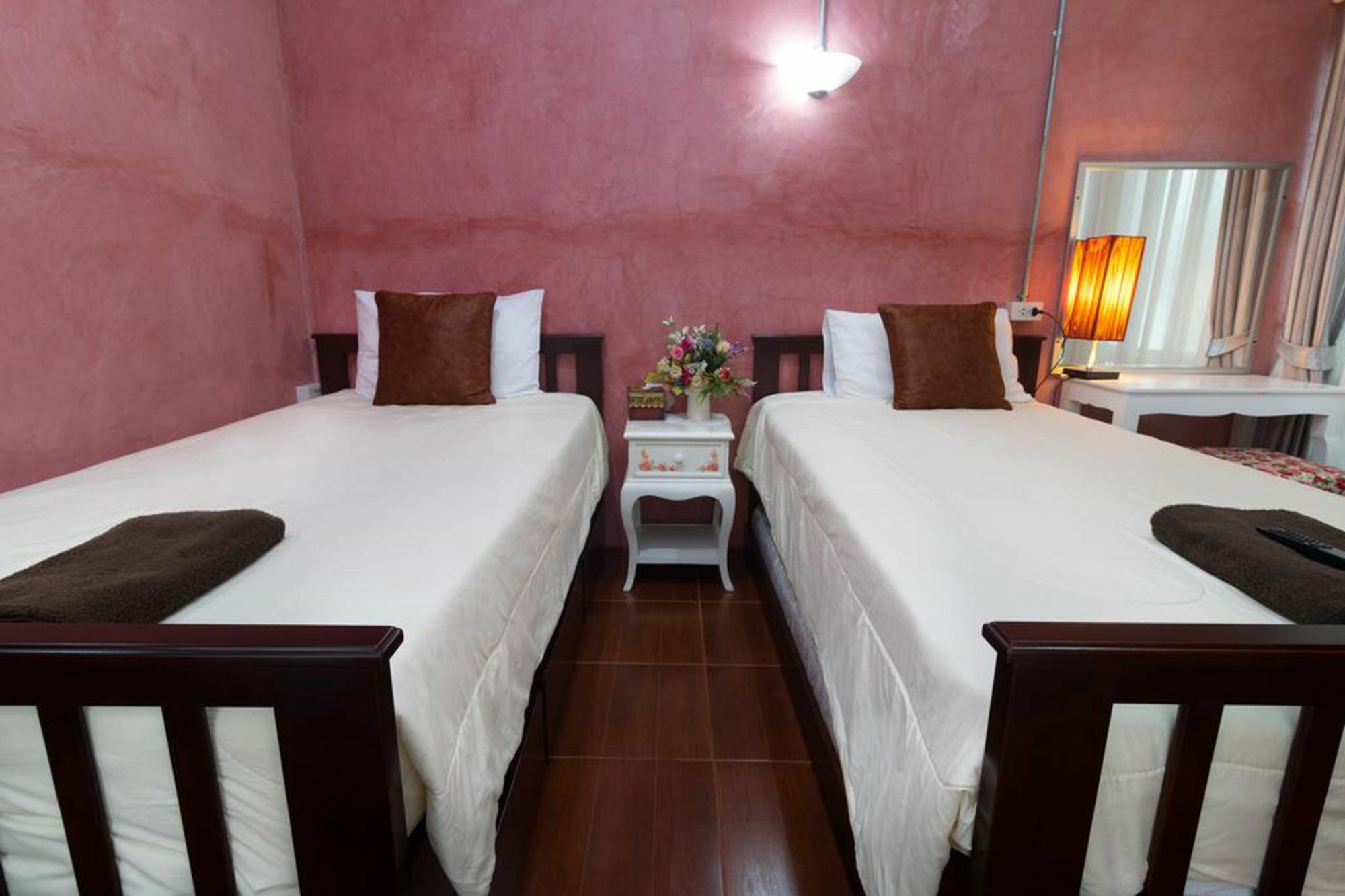 Khunnai House Chiang Mai Hotel Bagian luar foto