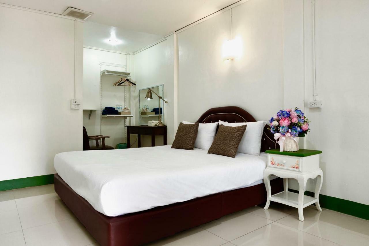 Khunnai House Chiang Mai Hotel Bagian luar foto